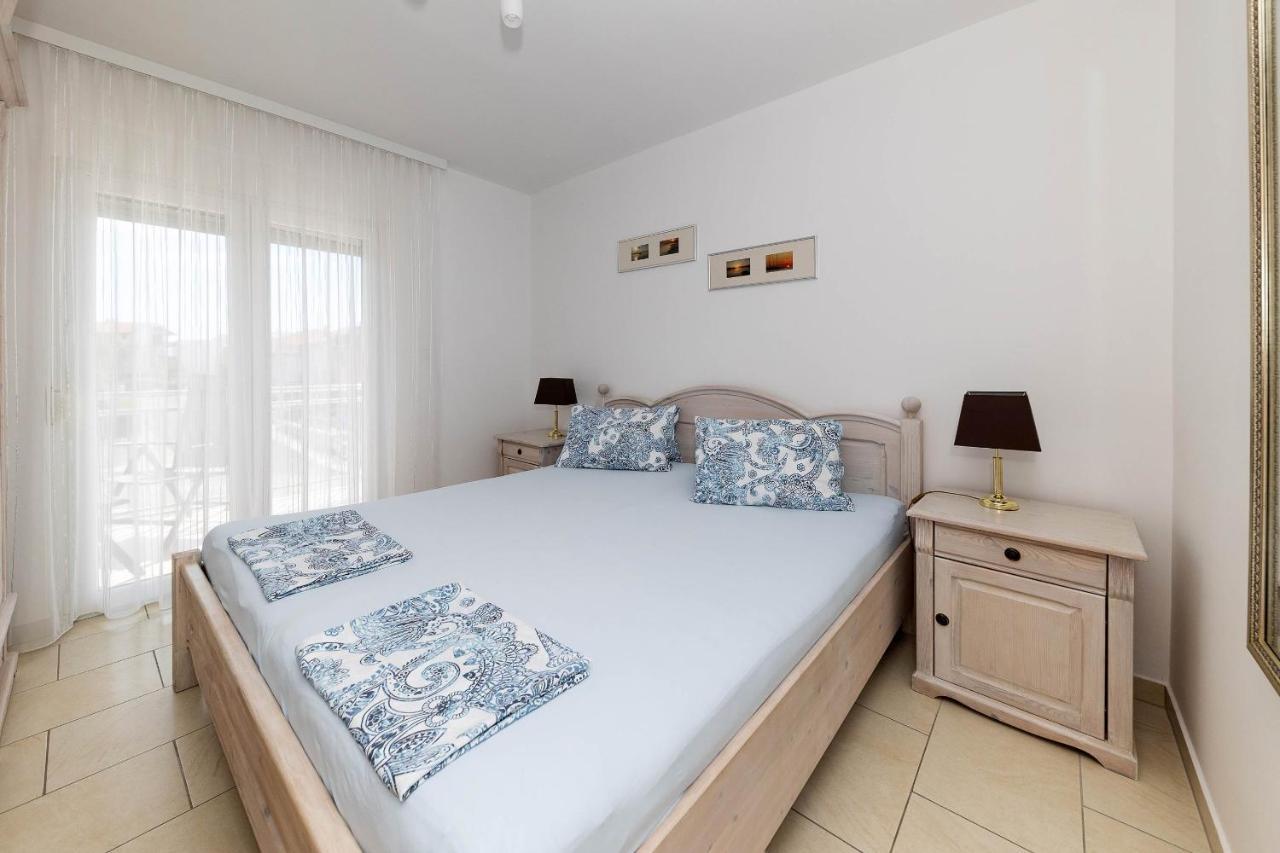 Apartmani Dea ซริกเวนิซา ภายนอก รูปภาพ