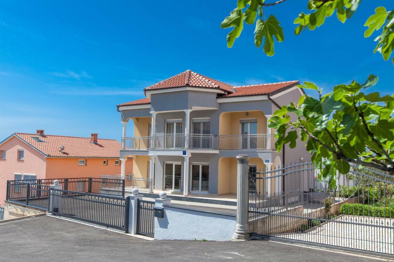 Apartmani Dea ซริกเวนิซา ภายนอก รูปภาพ