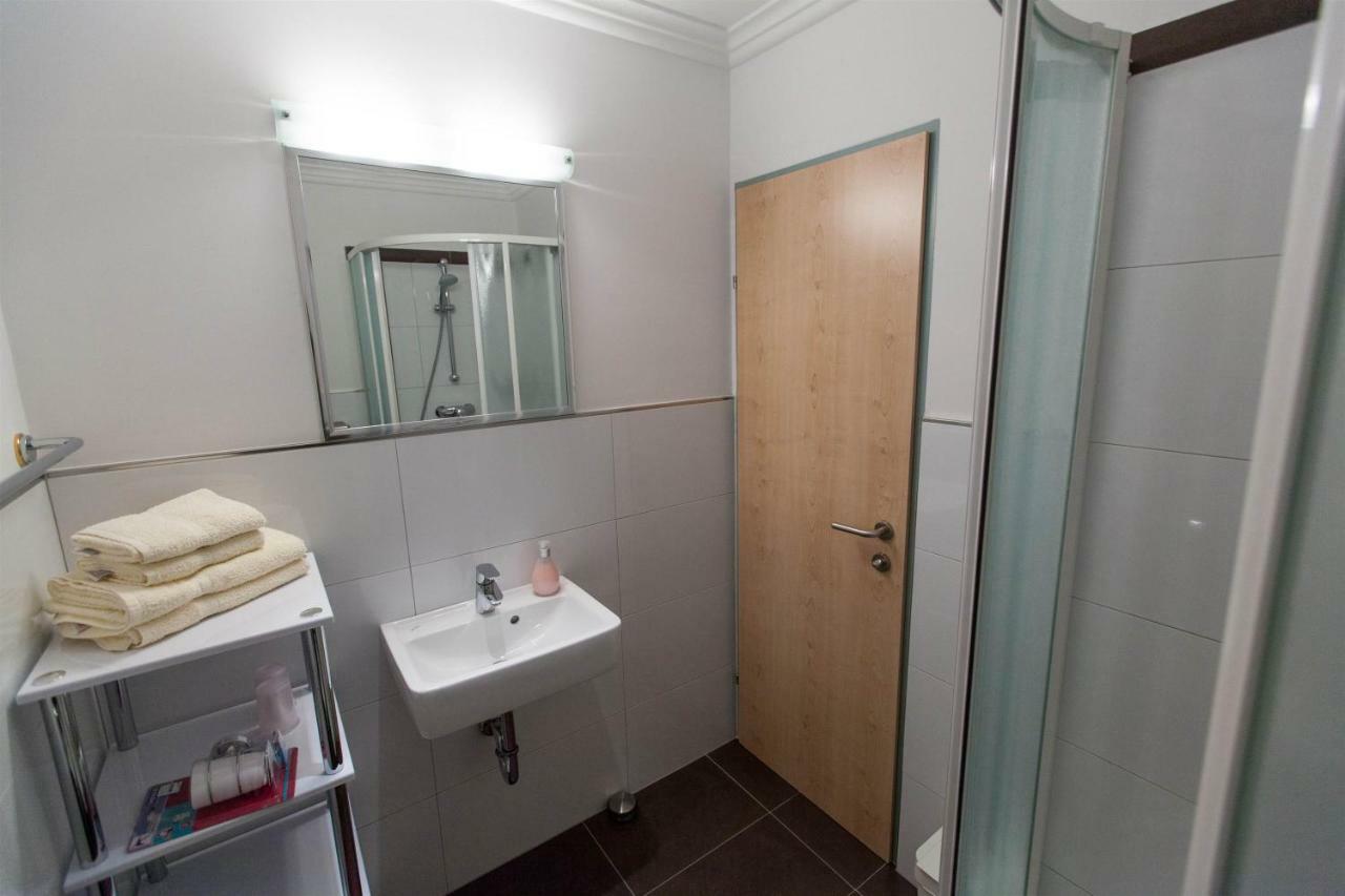 Apartmani Dea ซริกเวนิซา ภายนอก รูปภาพ